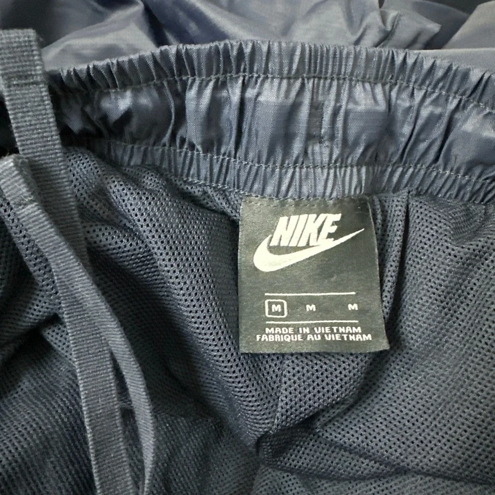 Nike sportswear track